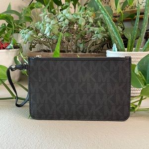 Michael Kors black pochette wristlet